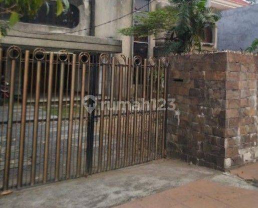 Rumah 2lantai raya Darmo pusat kota nol jalan raya 1