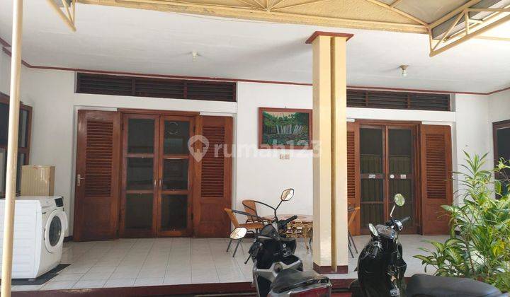 Rumah bagus siap huni pusat kota surabaya 1