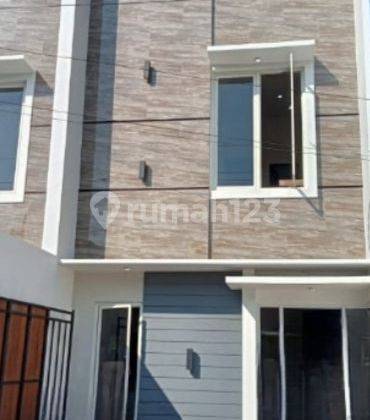 Rumah minimalis 2lantai baru gress rungkut asri 1