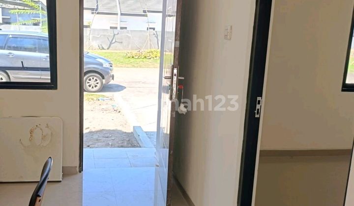 Nice House Woodville Residence Sidoarjo 2