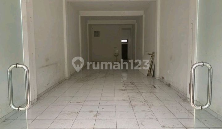 Ready-to-Use Shop House in Panjang Jiwo with Freehold Certificate, Unfurnished 2