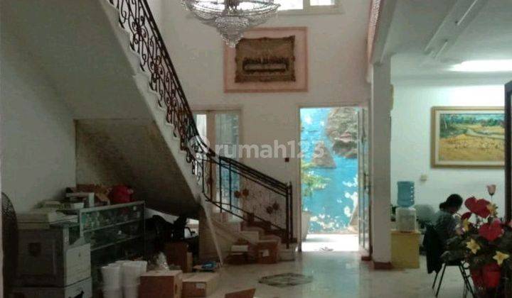 Rumah 2lantai Bagus di Mulyosari 2