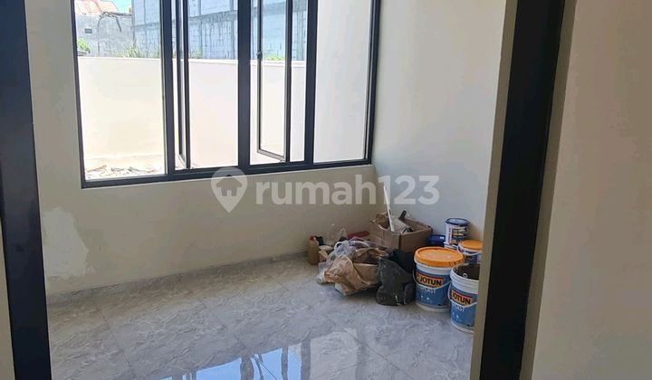 Rumah Scandinavian Baru Gress SHM di Medokan Ayu 2