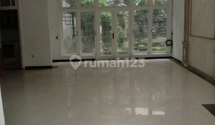 Rumah Bagus 2 Lantai Shm Di Mulyosari  2