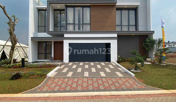 Rumah mewah cluster terbaru di Kota Wisata  hanya lima menit dari pintu toll 1