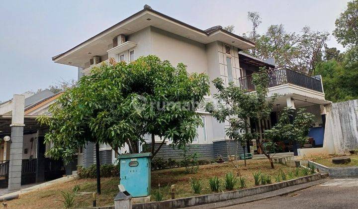 Rumah bagus hook di Kota Wisata hanya lima menitnke pintu tol 1