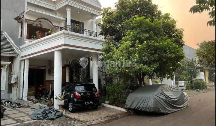 Rumah bagus aman, nyaman dan asri hanya lima menit ke pintu tol di Kota Wisata 1