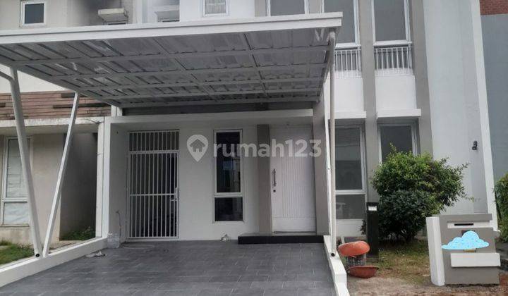 Rumah bagus baru siap di renofasi dan uda baja ringan di Kota Wisata 1