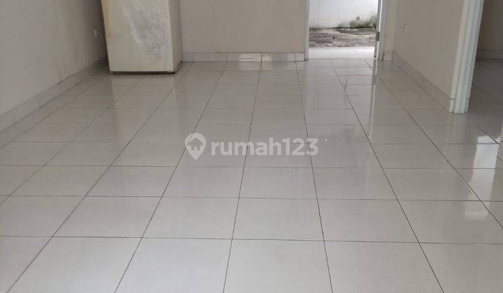 Rumah bagus cluster baru hanya lima menit ke pintu tol 2