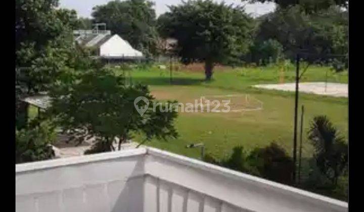 Rumah bagus siap huni dijual murah di Legenda wisata 2