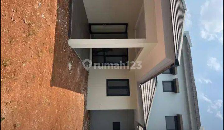 Rumah Mewah Siap Huni Hanya Lima Menit Ke Pintu Toll Di Kota Wisata 2