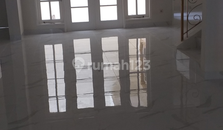 Rumah Mewah Siap Huni Baru Renovasi Total di Kota Wisata 2