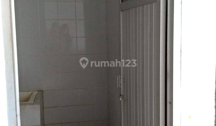 Dijual Rumah Semi Minimalis di Taman Kopo Harga Murah 2