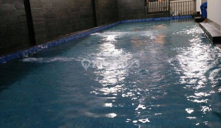 Dijual Rumah Mewah Dengan Indoor Pool di Setra Murni 2