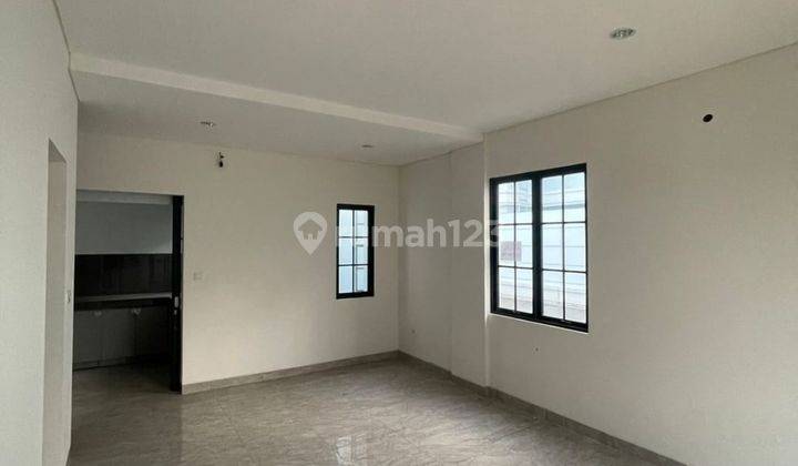 Dijual Rumah Hook 3 lantai di Cluster Montana Gading Serpong  2