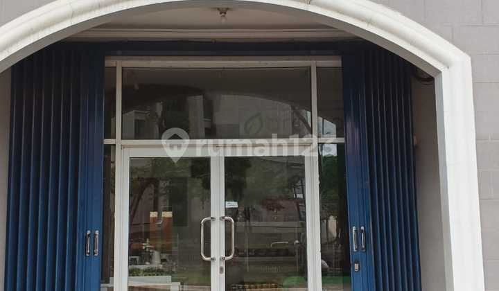 For Sale: Bolsena 3-Storey Linked Shophouse, Gading Serpong For Sale: Bolsena 3-Storey Linked Shophouse, Gading Serpong