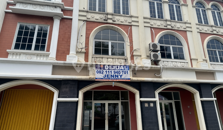 Jual Murah Ruko 3 Lantai Panjang 19 di Raya Boulevard Gading Serpong Jual Murah Ruko 3 Lantai Panjang 19 di Raya Boulevard Gading Serpong