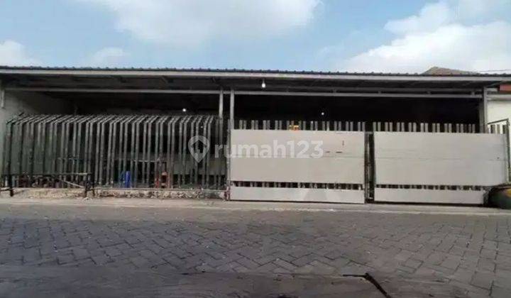 DIJUAL RUMAH USAHA KEBONASARI SEKOLAHAN BU 1