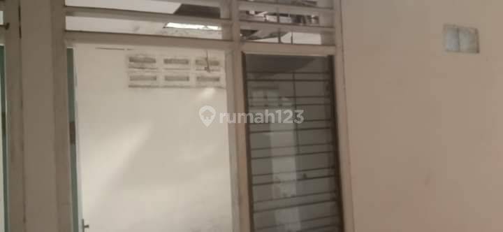 Dijual Rumah Semolowaru Surabaya 1,5 Lantai 2