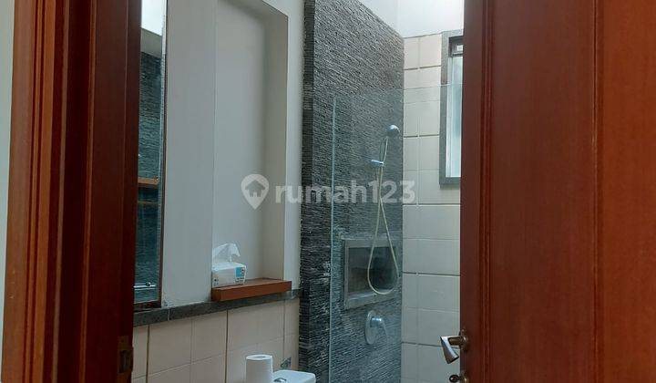 House for rent at the best area in Kemang, Jakarta Selatan 2