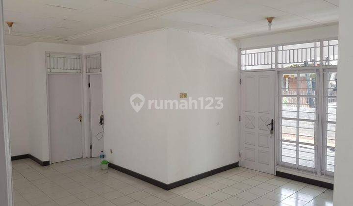 Dijual Rumah Asri Halaman Belakang Luas Camar Sektor 3 Bintaro 2