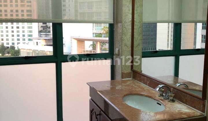 Dijual Cepat Apartemen Pavilion Sudirman  3BR, Fully Furnished, City View, Pet Friendly!
