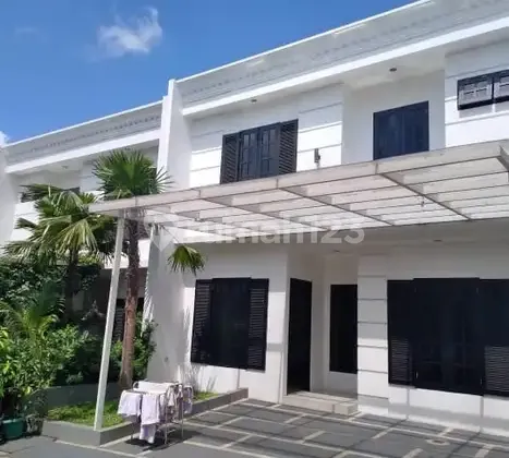 Harga Menarik Rumah Baru Townhouse Lebak Bulus Dekat MRT Harga Menarik Rumah Baru Townhouse Lebak Bulus Dekat MRT