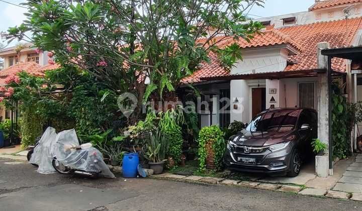 Hot Sale 2 Elegant Semi-Detached Houses Ready to Occupy - Lippo Karawaci 2
