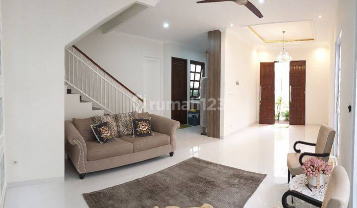 Rumah Brand New Cantik Furnish Dalam Town House di Bambu Apus Jakarta Timur 1