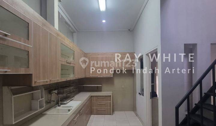 For Sale Rumah Nyaman Dan Siap Huni di Pondok Indah Jakarta Selatan 2