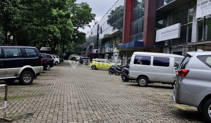 Bu! Ruko Hook 3 Lantai Bona Indah Lebak Bulus Bu! Ruko Hook 3 Lantai Bona Indah Lebak Bulus