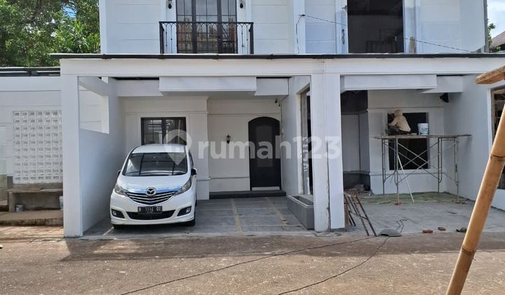 Rumah Baru Townhouse Lebak Bulus - Cilandak Dekat MRT Rumah Baru Townhouse Lebak Bulus - Cilandak Dekat MRT