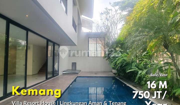 For Sale &amp; Rent Villa Resort House in the compound at Kemang, South Jakarta