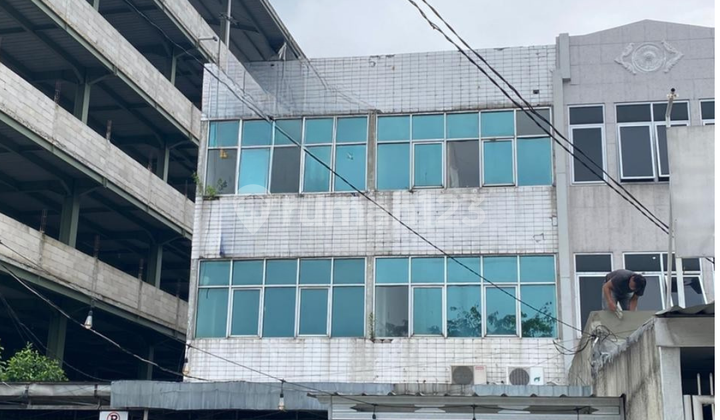Dijual Ruko Strategis 3 Lantai di Pondok Bambu - Cocok untuk Kantor & Bisnis Dijual Ruko Strategis 3 Lantai di Pondok Bambu - Cocok untuk Kantor & Bisnis