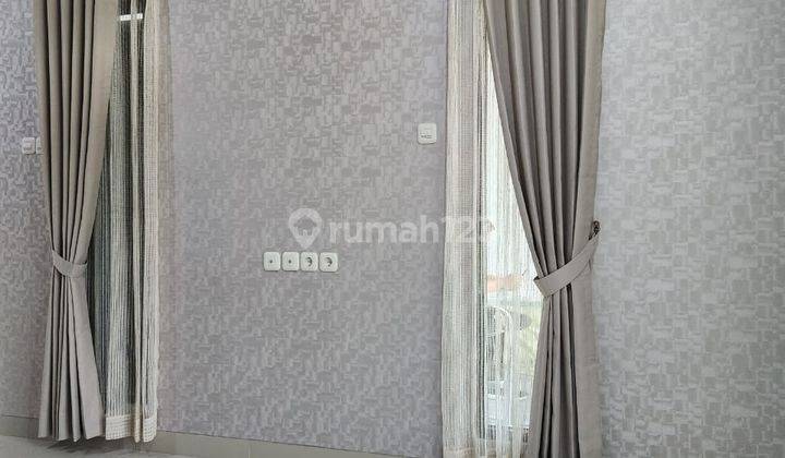 Rumah cantik,mungil, Moderen 2 lantai di Tengah Kota Jakarta Timur 8