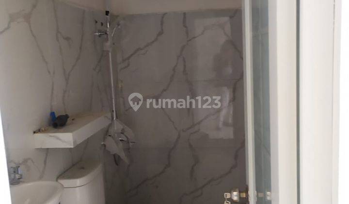 RUMAH 2  LANTAI MODEREN DAERAH PEKANTORAN 5