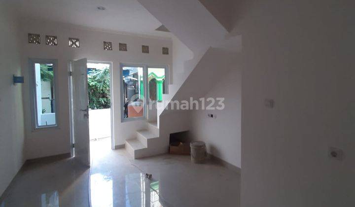 RUMAH 2  LANTAI MODEREN DAERAH PEKANTORAN 6