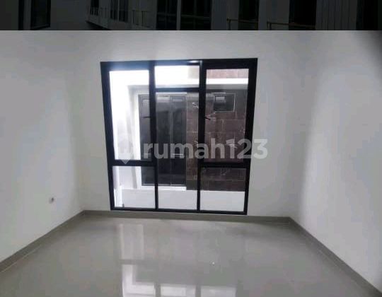 Rasela Cluster Modern Strategic Close By