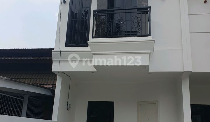 Beautiful House in West Cempaka Putih, Easy Access, Attractive Price