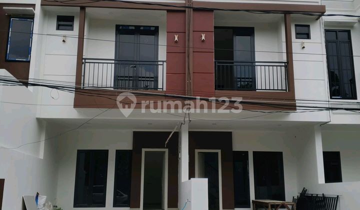 Rumah Mewah Lagura Are Cempaka Putih Timur