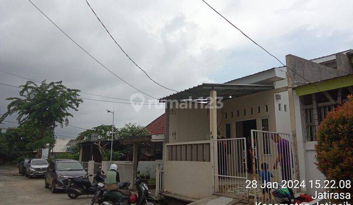 Dijual rumah dengan harga dibawah pasaran lokasi strategis 1