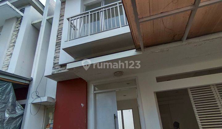 Disewakan Rumah Di Cluster Acasia Sumarecon Bekasi 1