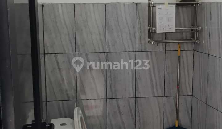 House for Sale, Strategic Location, Safe Environment 2