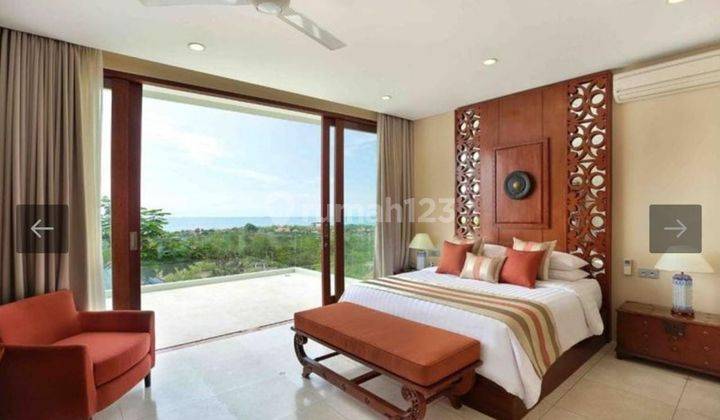 Dijual villa mewah dengan pemandangan laut yang indah