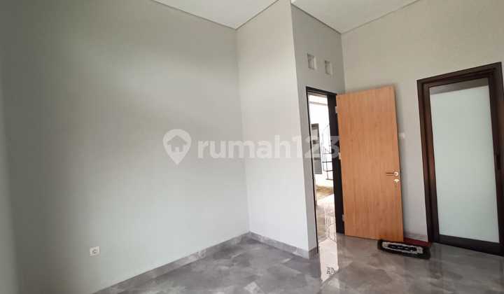 Dijual Cepat Rumah Baru Cantik Dekat Lapangan Kasihan 8