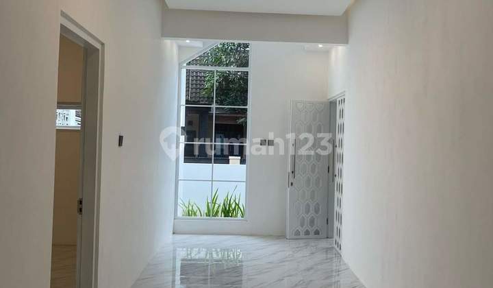 Dijual Rumah Bagus Modern Dekat Mulia Toserba Tamantirto 7