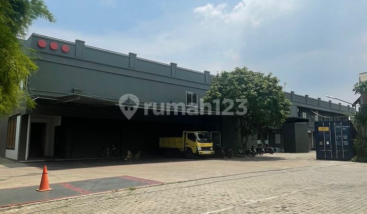 Husein Sastranegara Warehouse Jurumudi West Jakarta