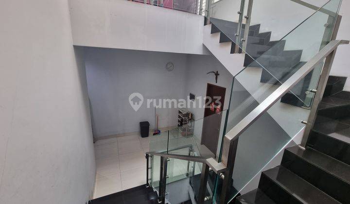 Rumah Pluit Kencana 6,5x25 4 Lantai Rapi Siap Huni 2