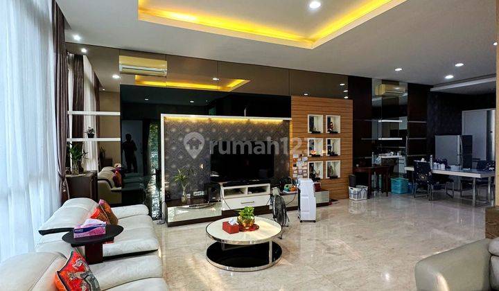 Rumah Crown Golf Pik Hoek Double Dekker 12x17 Semi Furnish 1