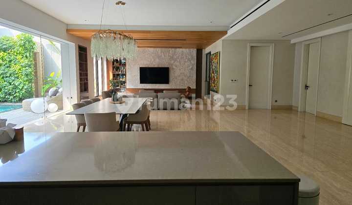 Rumah Pantai Indah Kapuk Lt 500m2 Ada Pool Marmer Siap Huni 2